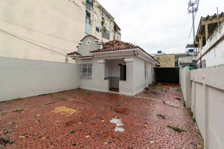 Casa para alugar com 160m², 3 quartos e 8 vagasVaranda e Garagem