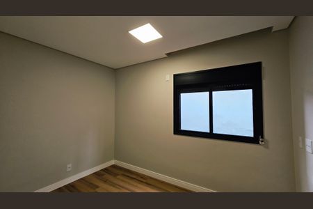 Casa de condomínio à venda com 150m², 3 quartos e 4 vagas