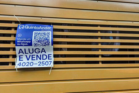 Casa à venda com 300m², 3 quartos e 2 vagasFachada