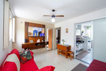 SALA de apartamento para alugar com 2 quartos, 52m² em Conjunto California, Belo Horizonte