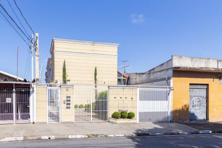 Casa de condomínio à venda com 90m², 3 quartos e 2 vagasFachada