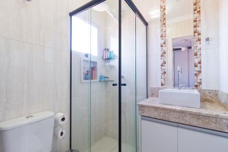 Casa de condomínio à venda com 90m², 3 quartos e 2 vagasBanheiro da suíte