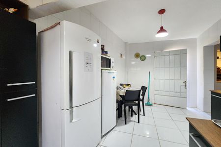 Casa à venda com 450m², 5 quartos e 3 vagas Casa à venda com 450m², 5 quartos e 3 vagasCozinha