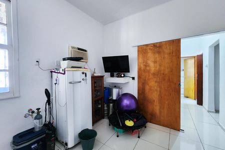 Casa à venda com 450m², 5 quartos e 3 vagas Casa à venda com 450m², 5 quartos e 3 vagasQuarto 1