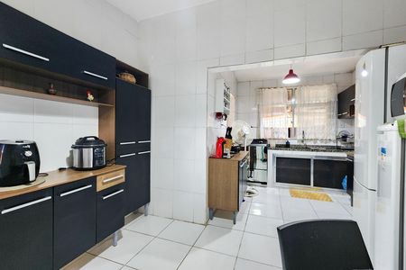 Casa à venda com 450m², 5 quartos e 3 vagas Casa à venda com 450m², 5 quartos e 3 vagasCozinha
