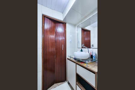 Casa à venda com 450m², 5 quartos e 3 vagas Casa à venda com 450m², 5 quartos e 3 vagasBanheiro da Suíte