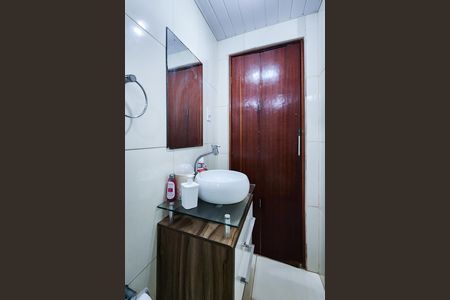 Casa à venda com 450m², 5 quartos e 3 vagas Casa à venda com 450m², 5 quartos e 3 vagasBanheiro Social