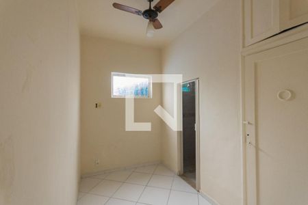 Casa à venda com 450m², 5 quartos e 3 vagas Casa à venda com 450m², 5 quartos e 3 vagasCasa 2 -Suíte