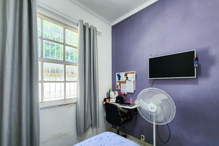 Casa à venda com 450m², 5 quartos e 3 vagas Casa à venda com 450m², 5 quartos e 3 vagasQuarto 2