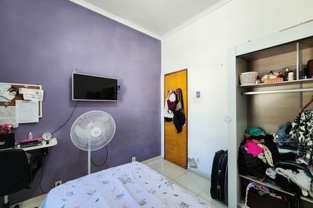 Casa à venda com 450m², 5 quartos e 3 vagas Casa à venda com 450m², 5 quartos e 3 vagasQuarto 2