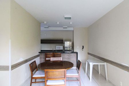 Apartamento para alugar com 51m², 2 quartos e 1 vaga Apartamento para alugar com 51m², 2 quartos e 1 vagaÁrea comum - Salão de festas