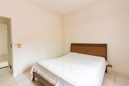 Casa à venda com 250m², 6 quartos e 3 vagasQuarto 7