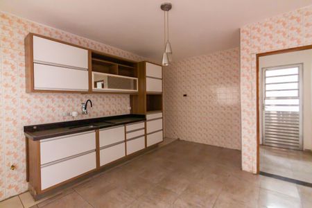 Casa à venda com 250m², 6 quartos e 3 vagasCozinha 