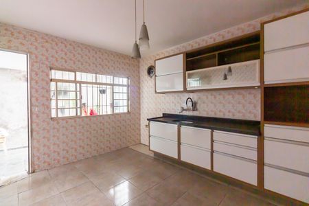 Casa à venda com 250m², 6 quartos e 3 vagasCozinha 
