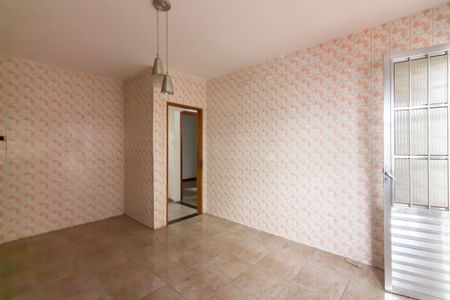 Casa à venda com 250m², 6 quartos e 3 vagasCozinha 