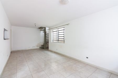 Casa à venda com 250m², 6 quartos e 3 vagasComodo 