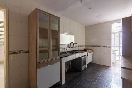Casa à venda com 250m², 6 quartos e 3 vagasCozinha 2