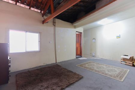 Casa à venda com 200m², 3 quartos e 3 vagas Casa à venda com 200m², 3 quartos e 3 vagasSalão 1