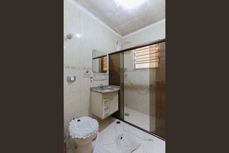 Casa à venda com 200m², 3 quartos e 3 vagas Casa à venda com 200m², 3 quartos e 3 vagasBanheiro social