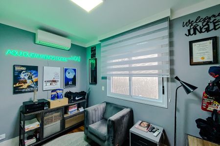 Casa à venda com 260m², 4 quartos e 3 vagas Casa à venda com 260m², 4 quartos e 3 vagasQuarto 2