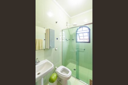 Casa à venda com 240m², 4 quartos e 2 vagasBanheiro