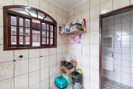 Casa à venda com 240m², 4 quartos e 2 vagasArea de Serviço 