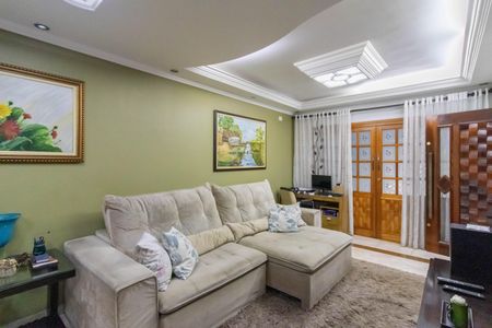 Casa à venda com 240m², 4 quartos e 2 vagasSala