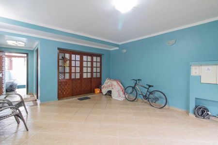Casa à venda com 240m², 4 quartos e 2 vagasGaragem