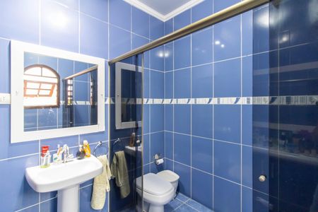 Casa à venda com 240m², 4 quartos e 2 vagasSuíte