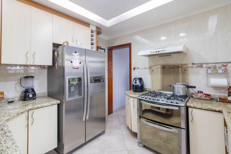 Casa à venda com 240m², 4 quartos e 2 vagasCozinha