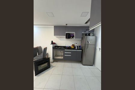 Cozinha de apartamento para alugar com 2 quartos, 32m² em Fazenda Aricanduva, São Paulo