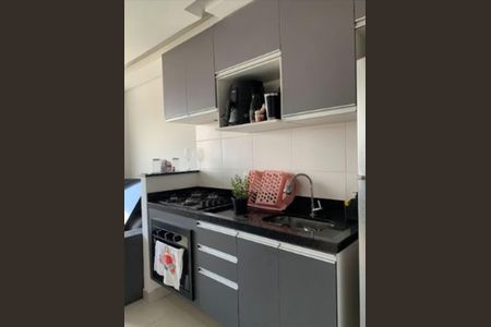 Cozinha de apartamento para alugar com 2 quartos, 32m² em Fazenda Aricanduva, São Paulo