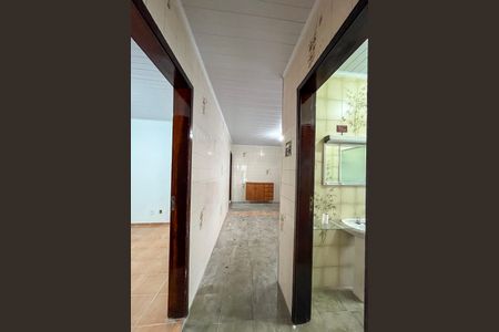 Corredor de casa para alugar com 2 quartos, 100m² em Vila das Merces, São Paulo