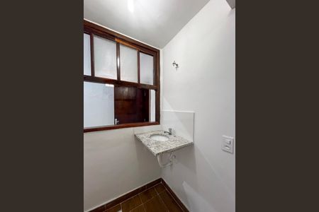 Casa para alugar com 100m², 2 quartos e 1 vagaBanheiro da Suíte