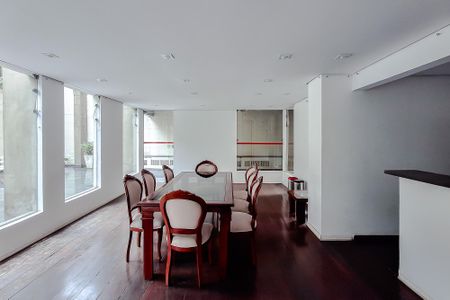 Apartamento à venda com 72m², 2 quartos e 1 vagaÁrea comum