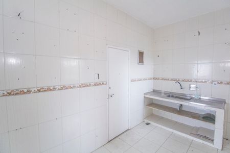 Apartamento à venda com 81m², 2 quartos e 1 vagaCozinha e Área de Serviço