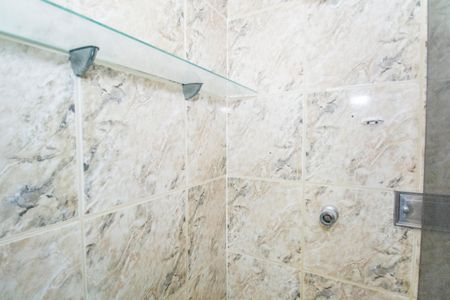 Apartamento à venda com 81m², 2 quartos e 1 vagaBanheiro da Suíte