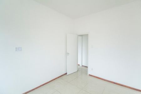 Quarto 1 de apartamento para alugar com 2 quartos, 81m² em Cascadura, Rio de Janeiro