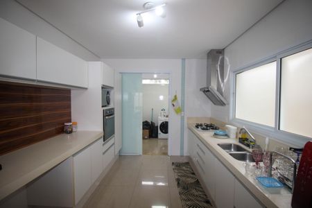 Casa de condomínio para alugar com 269m², 4 quartos e 2 vagas