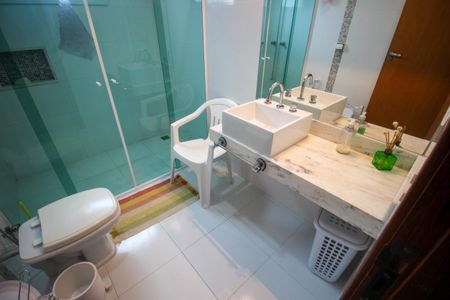 Casa de condomínio para alugar com 269m², 4 quartos e 2 vagas