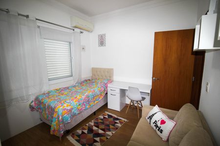 Casa de condomínio para alugar com 269m², 4 quartos e 2 vagas