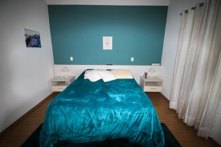 Casa de condomínio para alugar com 269m², 4 quartos e 2 vagas