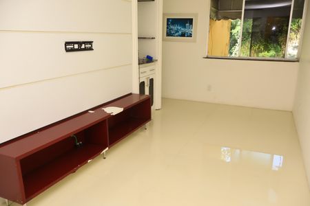 Sala de apartamento para alugar com 2 quartos, 60m² em Vale dos Lagos, Salvador