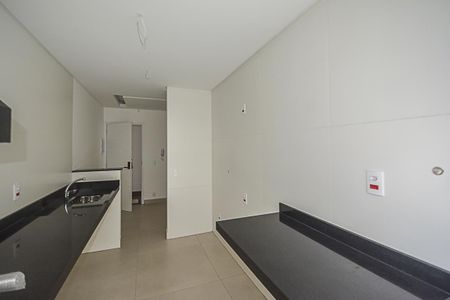 Apartamento à venda com 42m², 2 quartos e 1 vaga Apartamento à venda com 42m², 2 quartos e 1 vagaCozinha e Área de Serviço