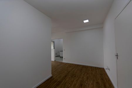 Sala de apartamento para alugar com 2 quartos, 52m² em Jardim Maria Helena, Barueri