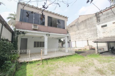 Casa para alugar com 200m², 2 quartos e 2 vagasQuintal