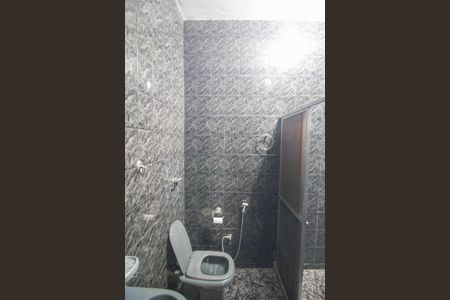 Banheiro de casa para alugar com 2 quartos, 200m² em Centro, Mesquita