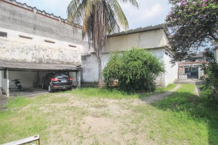 Casa para alugar com 200m², 2 quartos e 2 vagasQuintal