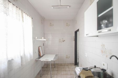 Casa para alugar com 200m², 2 quartos e 2 vagasCozinha