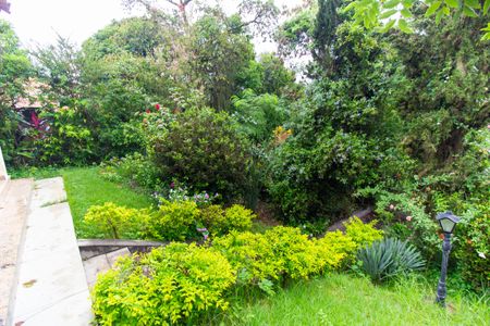 Casa à venda com 800m², 2 quartos e 4 vagas